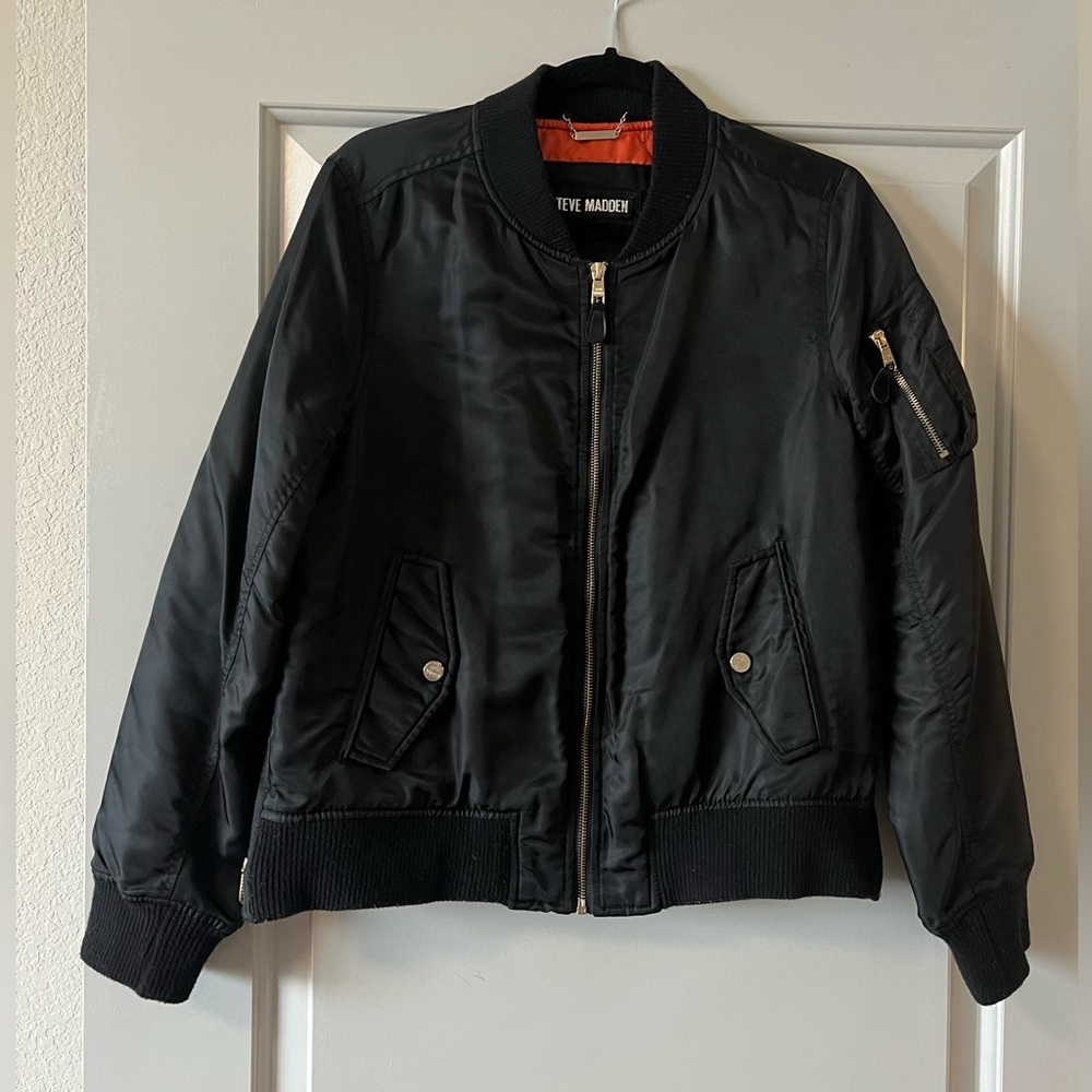 Steve Madden Black Bomber Jacket With Orange Quilted Insulated Inside Size M